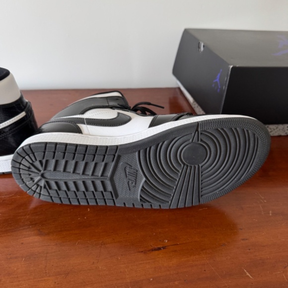 Jordan 1 Mid SE All-Star Carbon Fiber Black/White - Size 9.5 - Picture 6 of 8